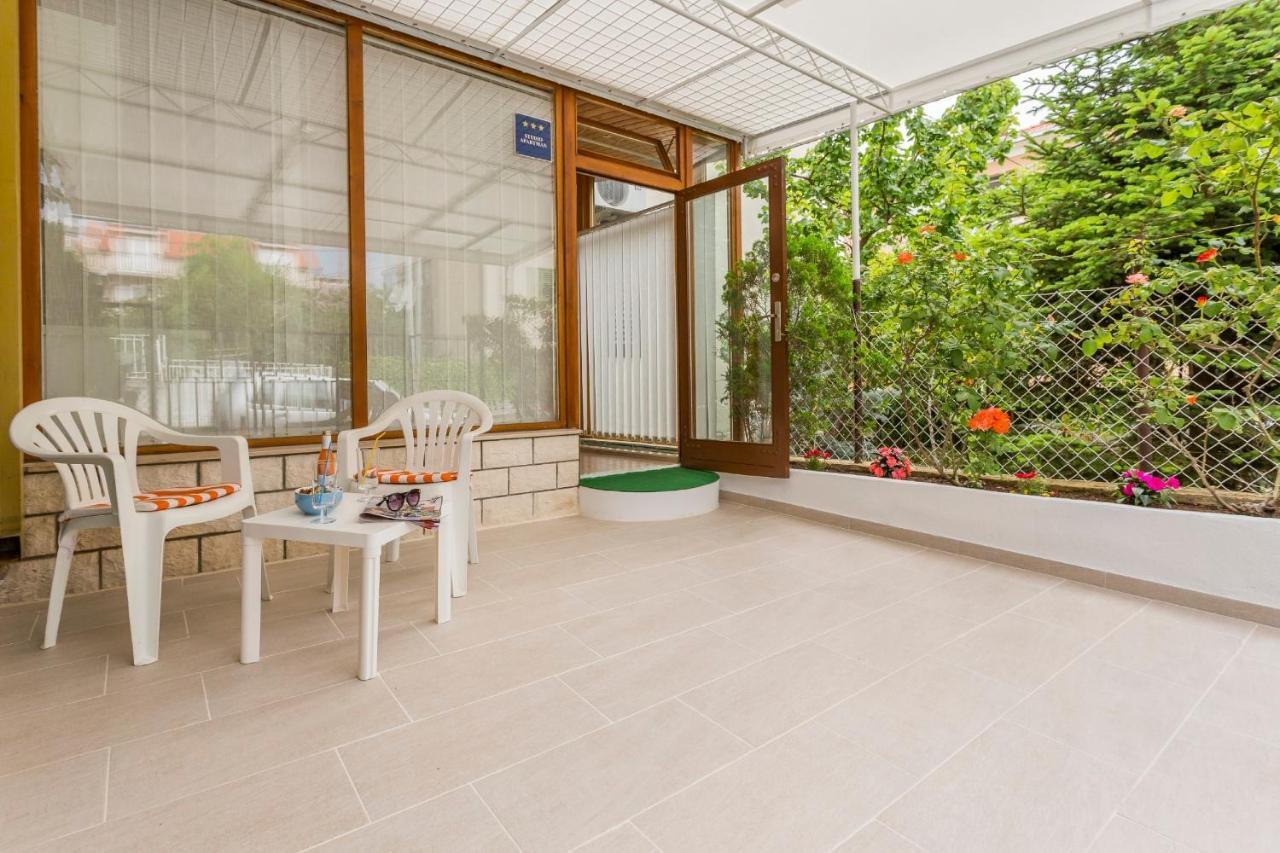 Comfortable Modern Studio With Shaded Patio Split Ngoại thất bức ảnh